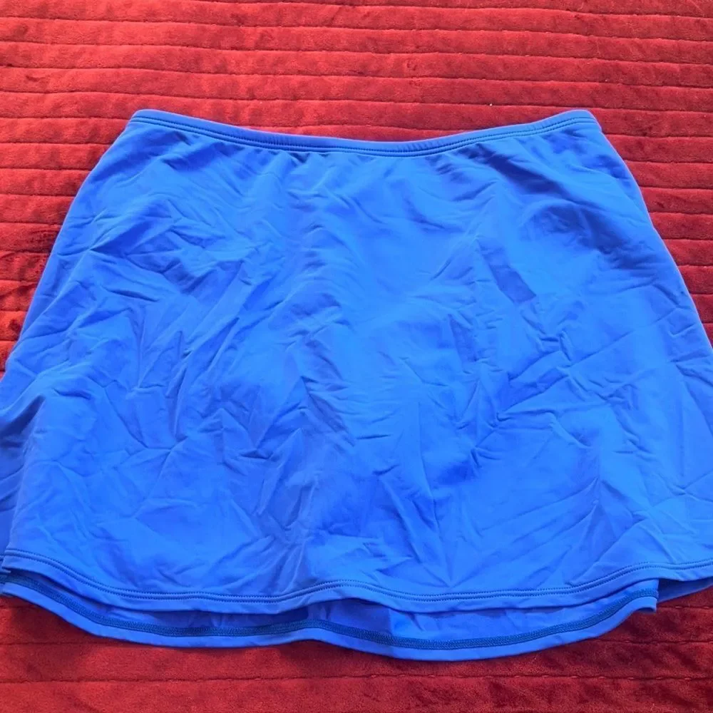 Beach 🏖️ it! Vibrant Blue Swim 🏊🏻‍♀️ Skirt attachedBikini 👙 bottom underneath!